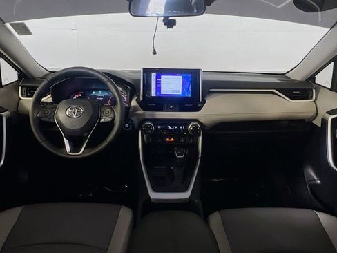 Used 2024 Toyota RAV4 XLE Premium image 27