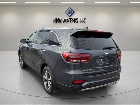 Used 2019 Kia Sorento EX image 3