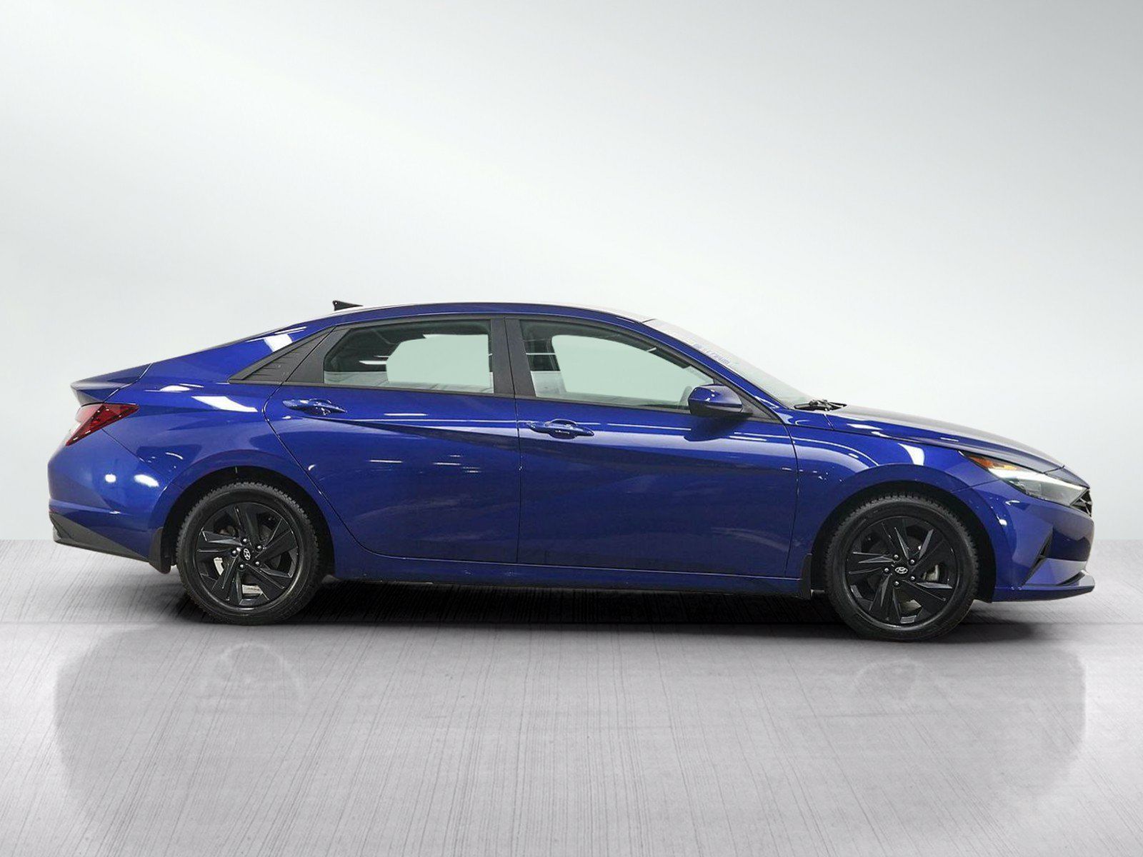 Used 2023 Hyundai Elantra SEL FWD image 6