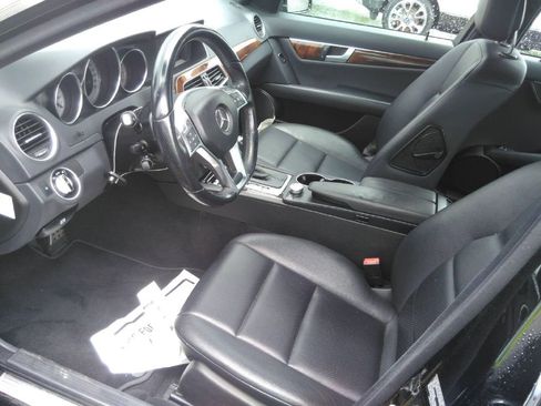 Used 2014 Mercedes-Benz C 250 Sedan image 8