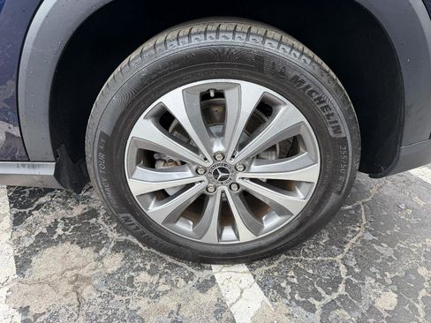 Used 2020 Mercedes-Benz GLE 350 4MATIC image 4