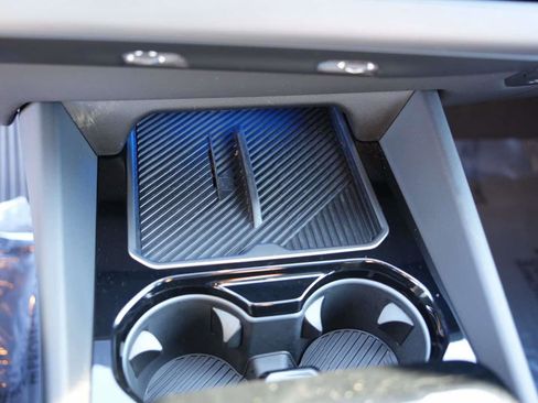 Used 2025 BMW 530i 530i Sedan RWD image 22