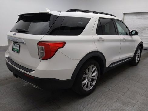 Used 2020 Ford Explorer XLT w/ Equipment Group 202A image 9