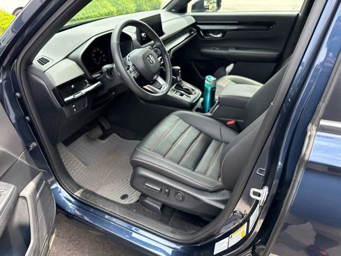Used 2025 Honda CR-V Sport Touring image 6