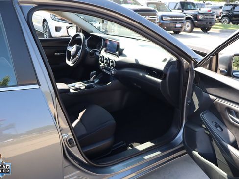 Used 2023 Nissan Sentra SV FWD image 28