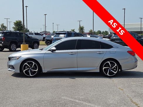 Used 2018 Honda Accord Sport image 3