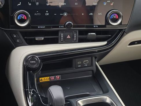 Used 2025 Lexus NX 450h+ AWD w/ Accessory Package (2T) image 22