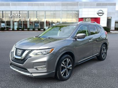 Used 2017 Nissan Rogue SL w/ SL Premium Package