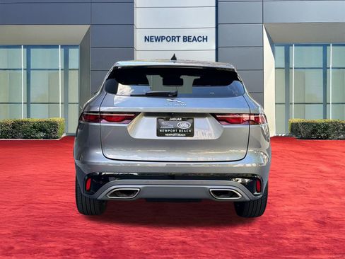 Used 2025 Jaguar F-PACE R-Dynamic S image 11