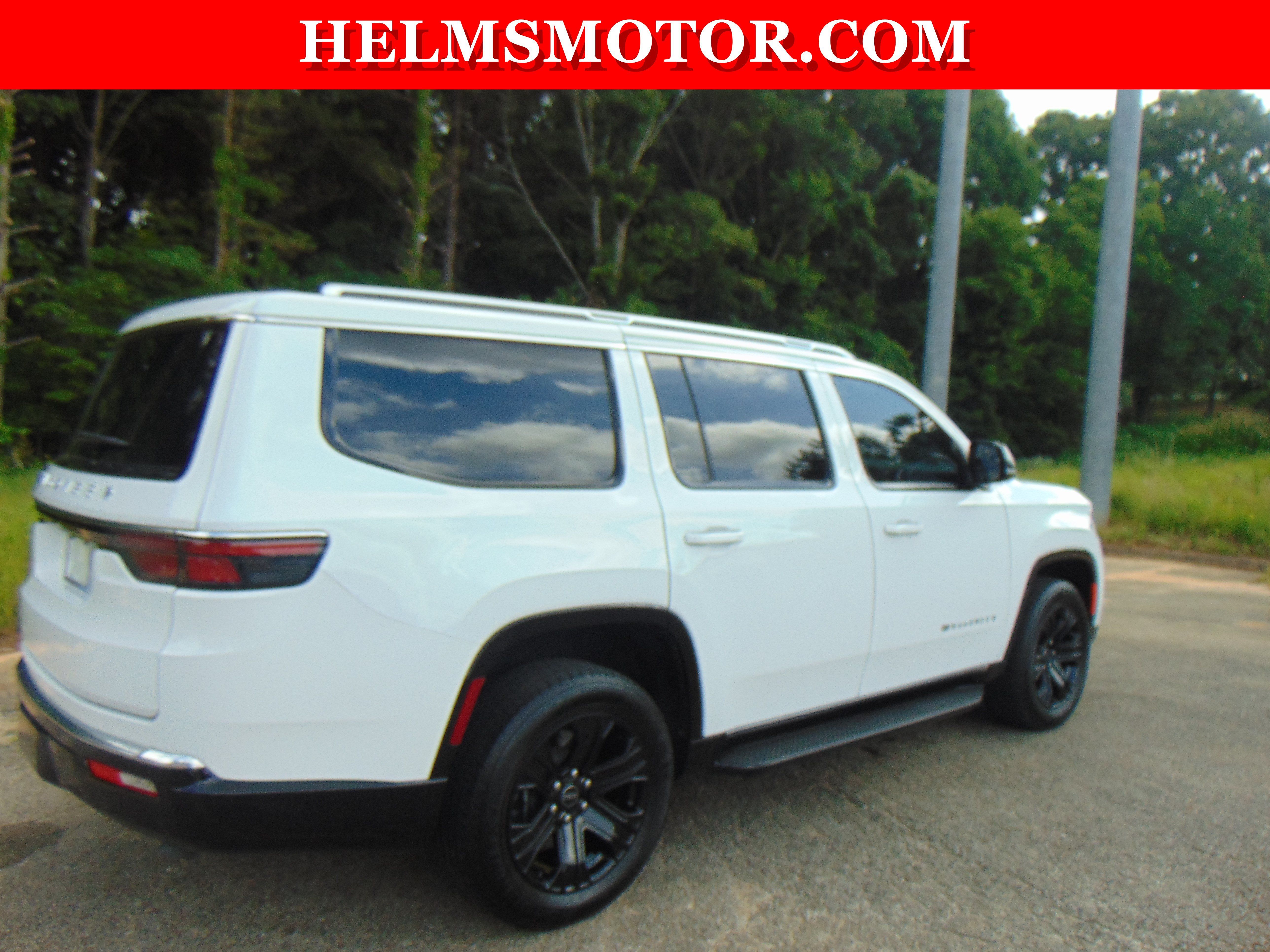 Used 2025 Jeep Wagoneer 4WD image 10