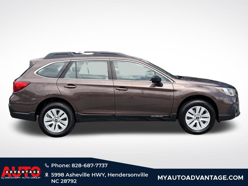 Used 2019 Subaru Outback 2.5i AWD/4WD image 2