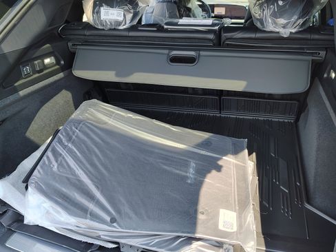 New 2026 Cadillac Lyriq V w/ LPO, Floor Liner Package image 39