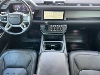 Used 2020 Land Rover Defender 110 HSE video 4