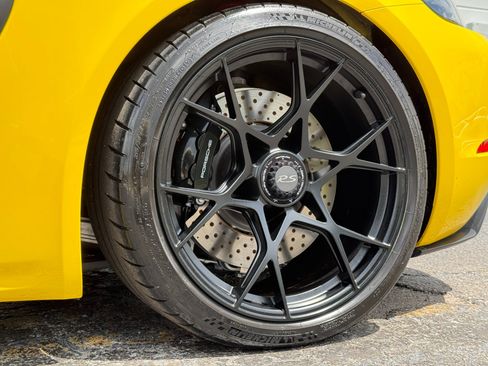Used 2025 Porsche 718 Cayman GT4 RS RWD image 16