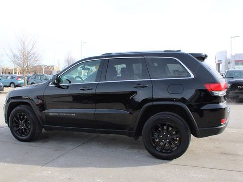 Used 2021 Jeep Grand Cherokee Laredo X image 4