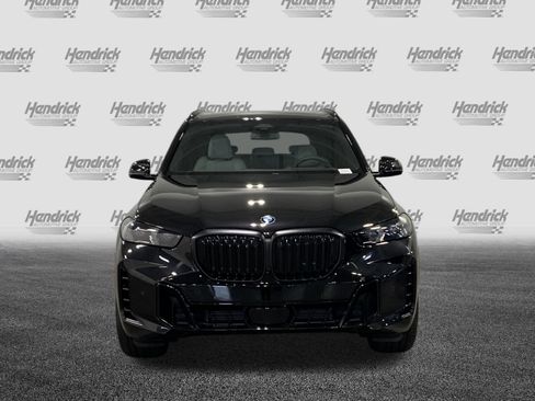 New 2026 BMW X5 sDrive40i w/ M Sport Package image 2