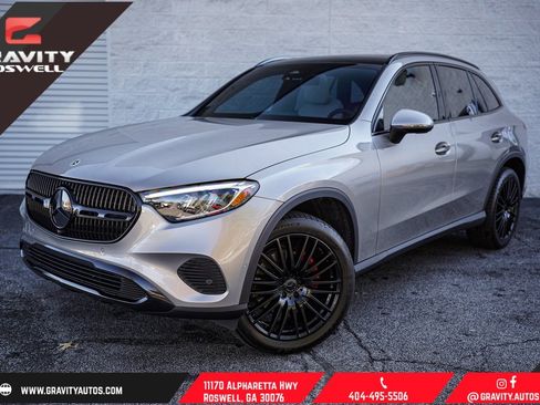 Used 2023 Mercedes-Benz GLC 300 4MATIC image 1