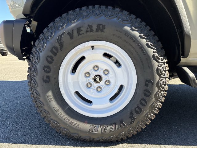 New 2026 Ford Bronco Heritage Edition AWD/4WD image 10