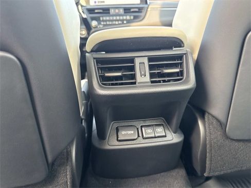 New 2025 Lexus ES 350 Ultra Luxury image 16