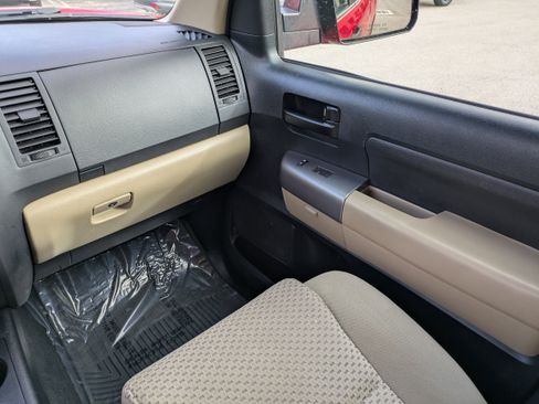 Used 2012 Toyota Tundra 4x4 Double Cab image 18