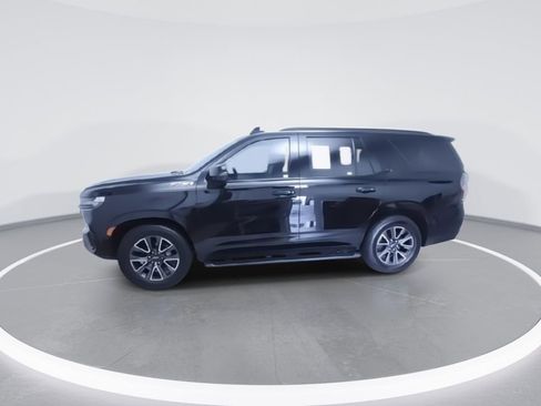 Used 2022 Chevrolet Tahoe Z71 w/ Z71 Off-Road Package AWD/4WD image 4