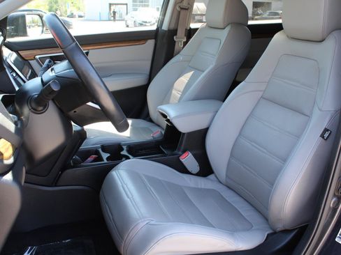 Certified 2019 Honda CR-V Touring image 17