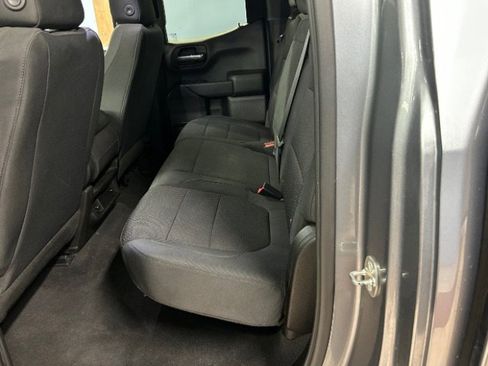 Used 2019 Chevrolet Silverado 1500 Custom w/ Custom Value Package image 12