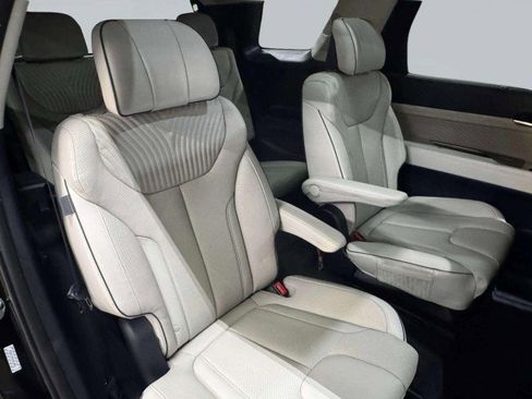 Used 2024 Hyundai Palisade Calligraphy image 72
