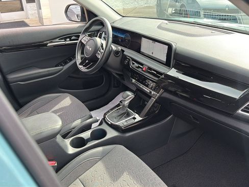 Used 2024 Kia Seltos S FWD image 5