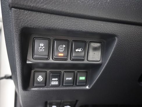 Used 2017 Nissan Rogue SL w/ SL Premium Package AWD/4WD image 28