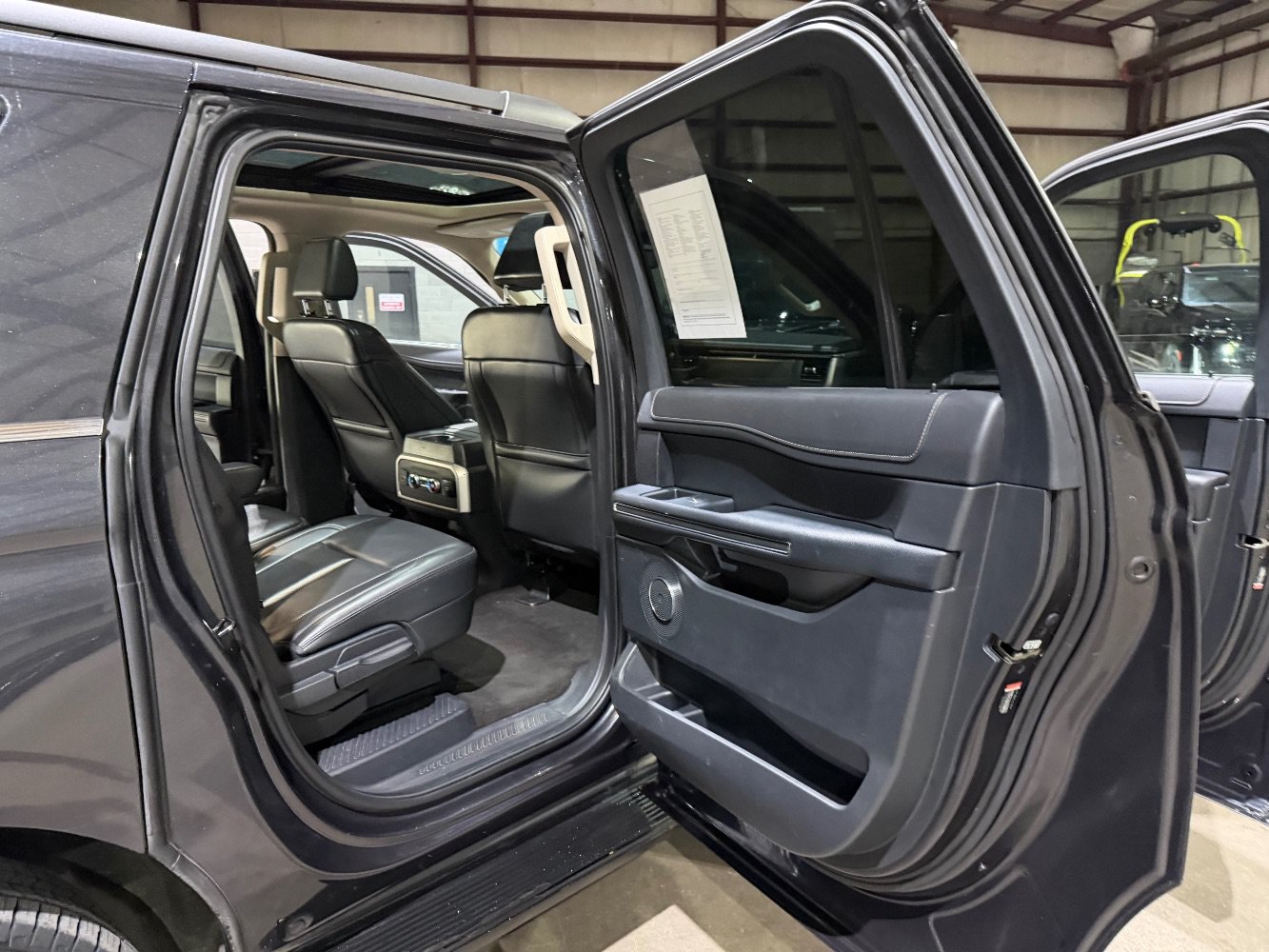 Used 2023 Ford Expedition Max XLT AWD/4WD image 21