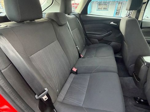 Used 2015 Ford Focus SE image 16
