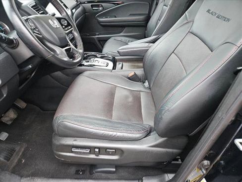 Used 2020 Honda Pilot Black Edition image 13