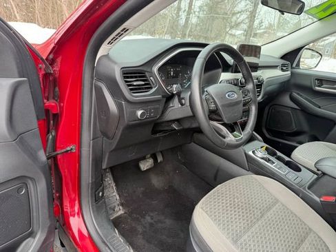 Used 2022 Ford Escape SE w/ Cold Weather Package image 11