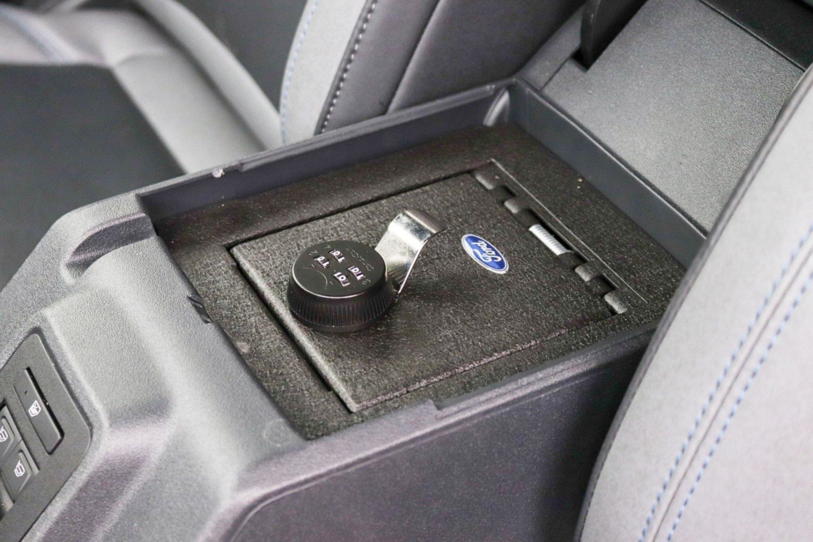 Used 2022 Ford Bronco Black Diamond AWD/4WD image 28