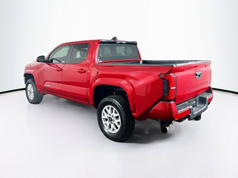 Used 2025 Toyota Tacoma SR5 image 5