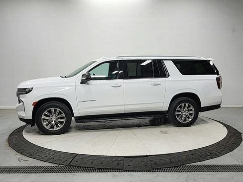 Used 2023 Chevrolet Suburban Premier RWD image 4