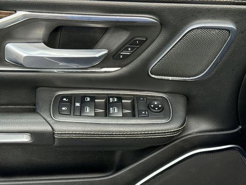 Used 2019 RAM 1500 Laramie RWD image 15