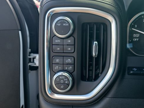 Used 2021 GMC Sierra 1500 Denali w/ Denali Ultimate Package AWD/4WD image 27