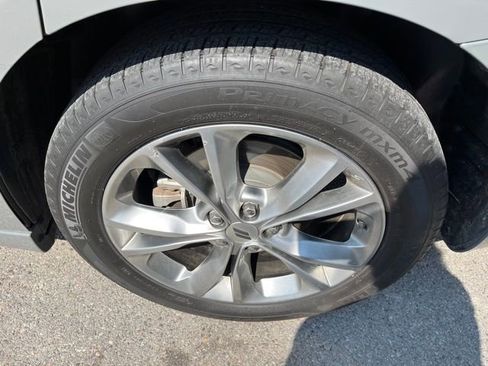 Used 2023 Dodge Charger SXT w/ Cold Weather Package image 19