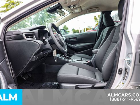 Used 2023 Toyota Corolla LE image 18