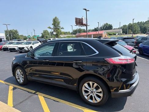 Used 2019 Ford Edge Titanium AWD/4WD image 15