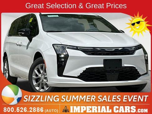 New 2027 Chrysler Pacifica Select AWD/4WD image 1