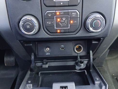 Used 2014 Ford F150 XLT w/ Equipment Group 302A Luxury image 40