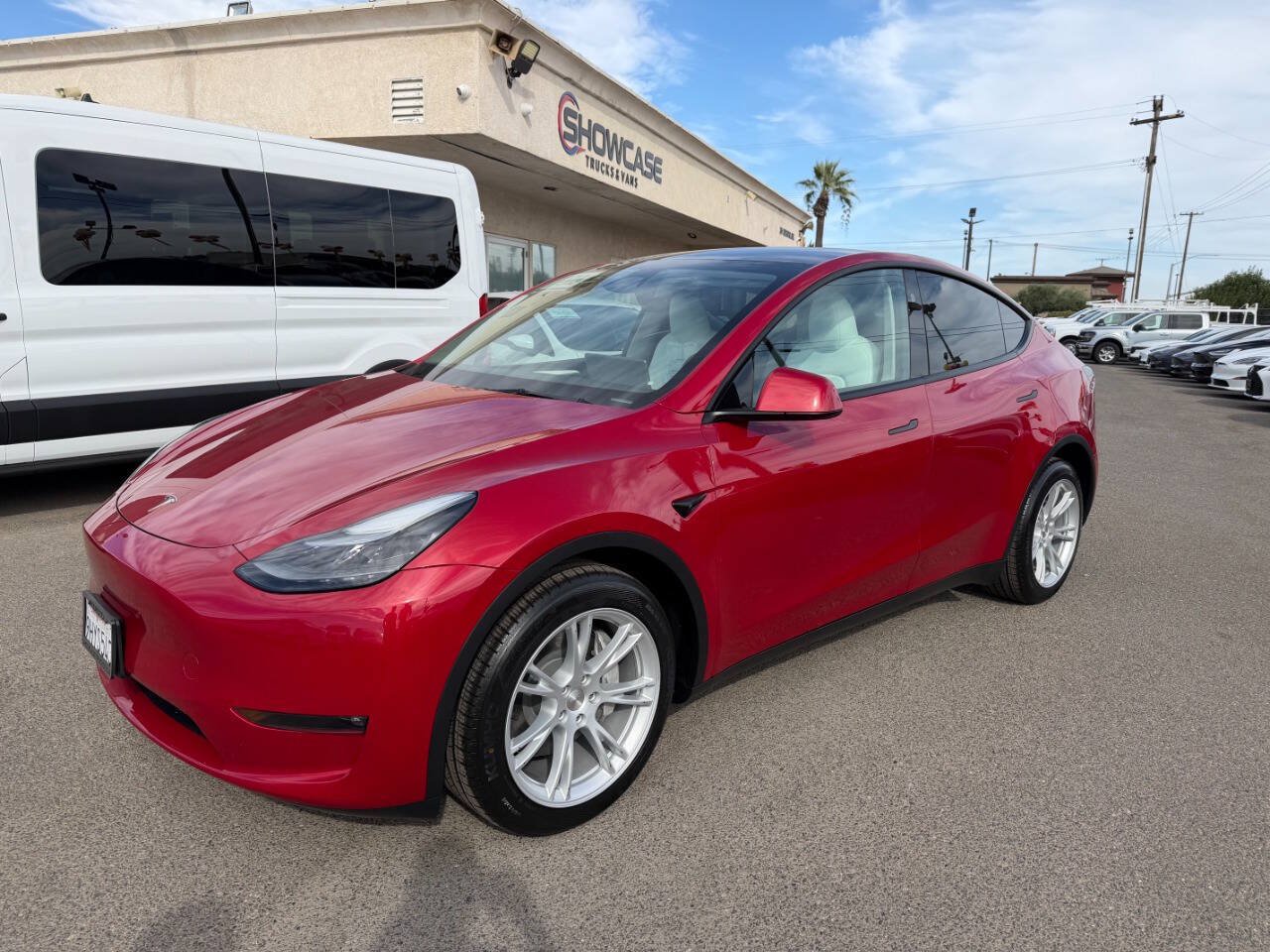 Used 2023 Tesla Model Y Long Range AWD/4WD image 4