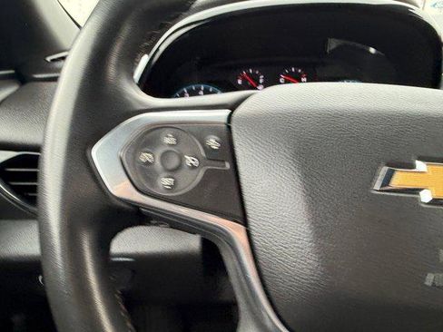 Used 2023 Chevrolet Traverse LT image 28
