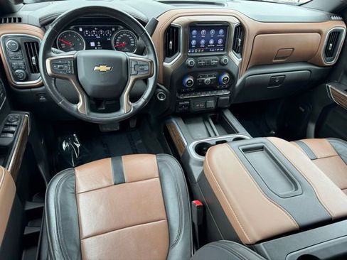Certified 2022 Chevrolet Silverado 1500 High Country w/ Safety Package II AWD/4WD image 10