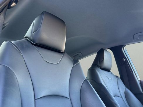 Used 2017 Toyota Prius Prime Advanced image 22