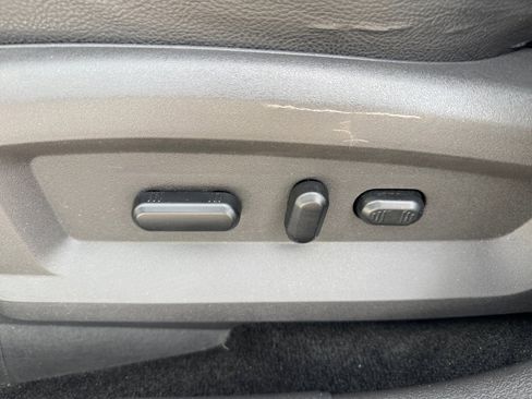 Used 2014 Lincoln MKX Base w/ Equipment Group 102A image 14