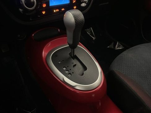 Used 2015 Nissan Juke SV w/ Technology Package image 10